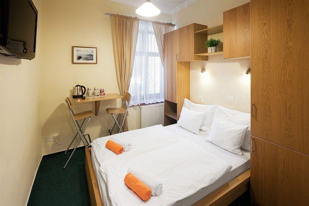 Pytloun Self Check-In Hotel Либерец Екстериор снимка