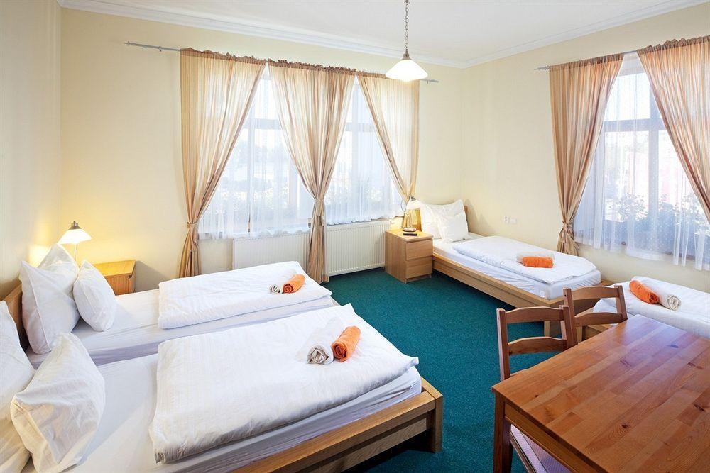 Pytloun Self Check-In Hotel Либерец Екстериор снимка
