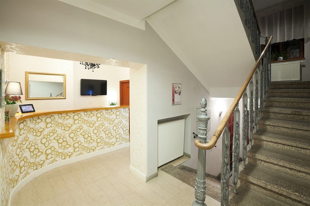 Pytloun Self Check-In Hotel Либерец Екстериор снимка